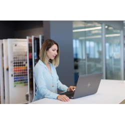 HP ZBook 15 G5 – i7-8850H, 32GB RAM, 1TB SSD, Quadro P2000, 15.6" FHD, Win 11 Pro